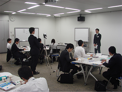 入社3年目「ロジカルプレゼンテーション研修」写真