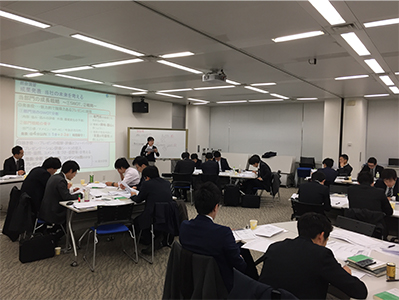 入社5年目「戦略・マーケティング研修」写真