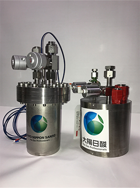 液体材料容器